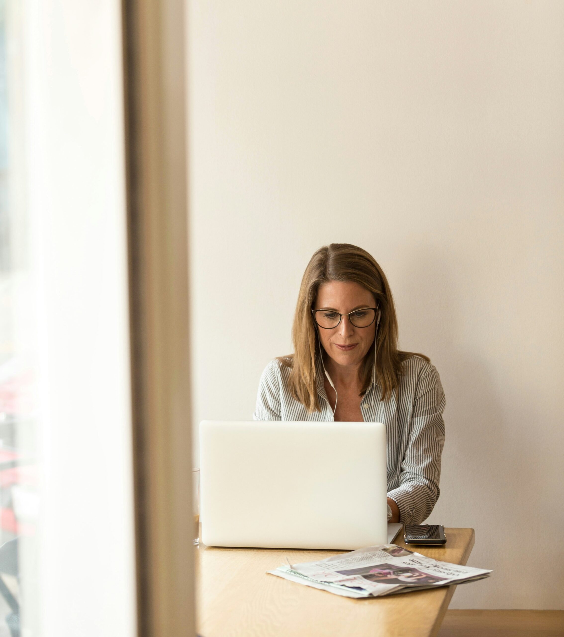 sales woman